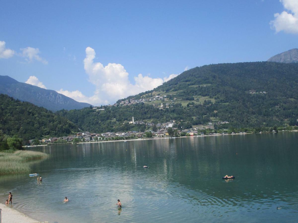 La Perla Del Lago Apartment Calceranica al Lago Bagian luar foto