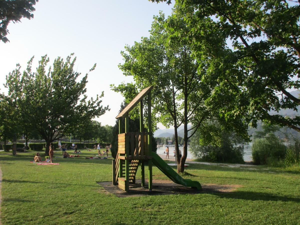 La Perla Del Lago Apartment Calceranica al Lago Bagian luar foto