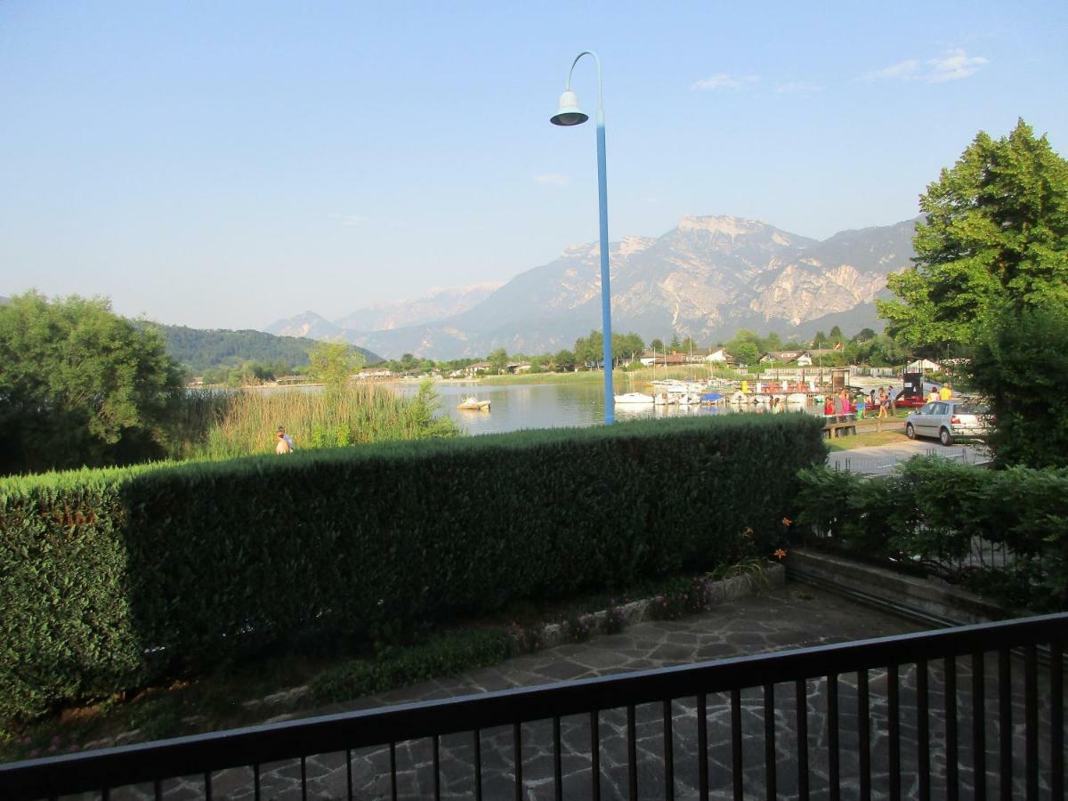 La Perla Del Lago Apartment Calceranica al Lago Bagian luar foto
