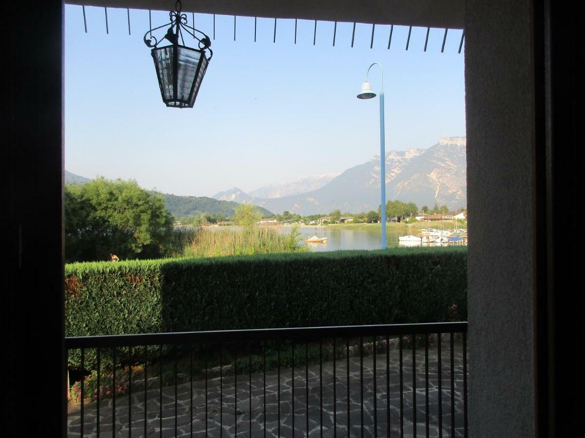La Perla Del Lago Apartment Calceranica al Lago Bagian luar foto
