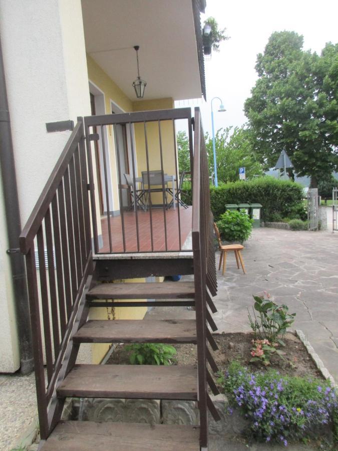 La Perla Del Lago Apartment Calceranica al Lago Bagian luar foto